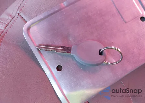 2001 Chrysler Sebring Lxi z USA, uszkodzony, nr VIN 1C3EL55U61N638770